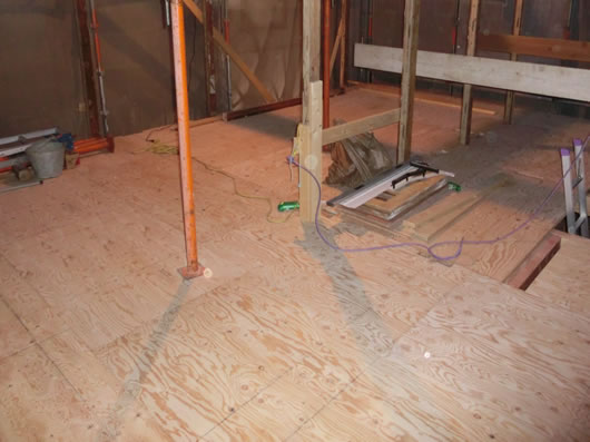剛床工法の床、完成